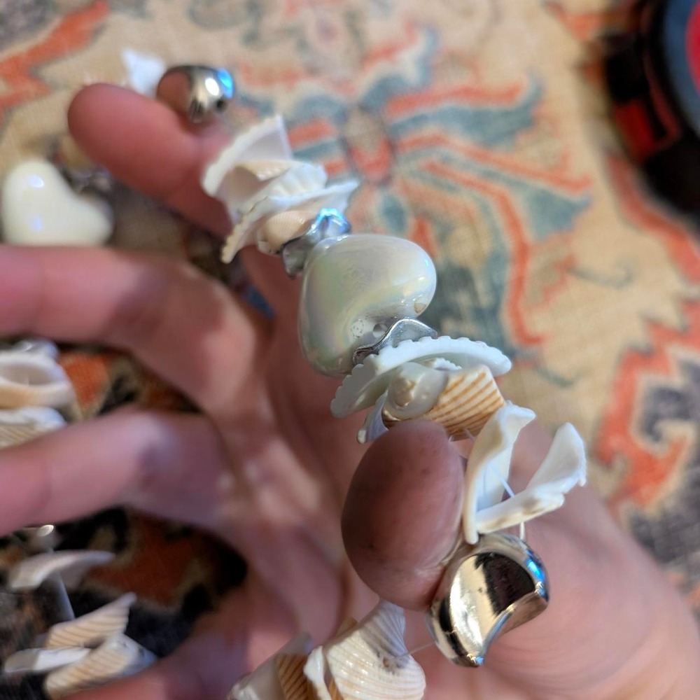 Shell bracelet - Picture 4 of 4